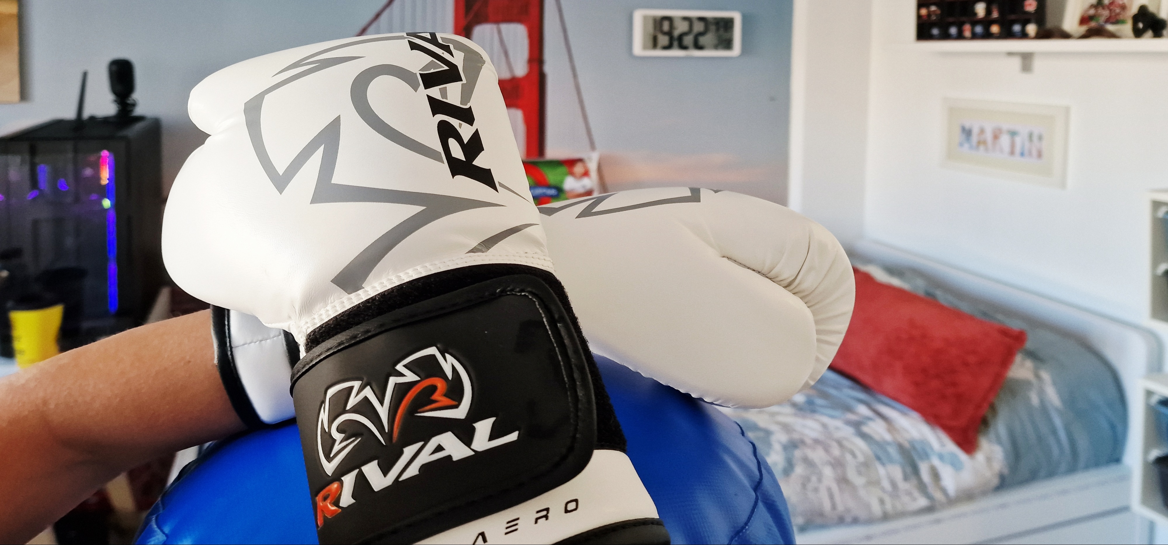Guantes Rival 2